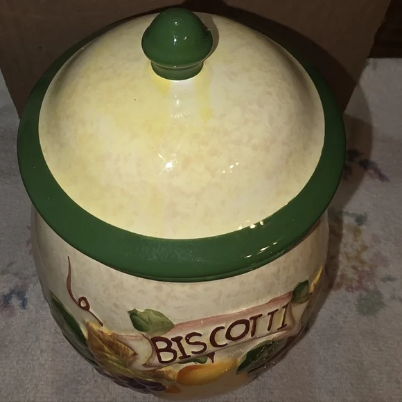 Green and Cream Biscotti Jar - Picture 6 of 6